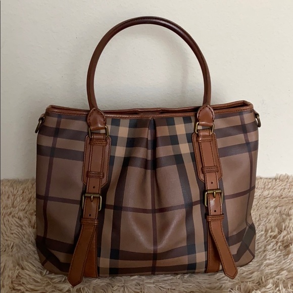 Auth Burberry Smoked Check Northfield Tote - Picture 5 of 16